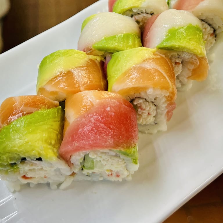 Delicious Rainbow Roll Experience